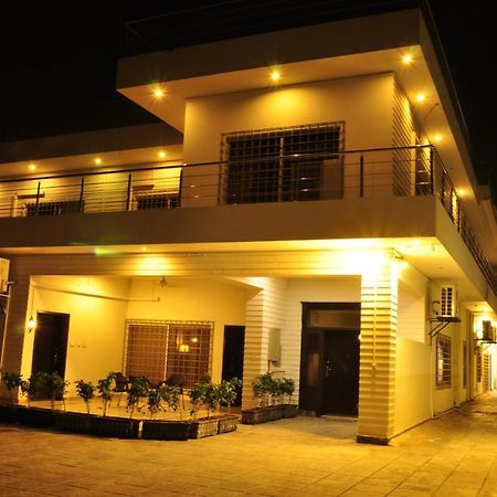 Reina Boutique Hotel - G6/3 Islamabad Zewnętrze zdjęcie
