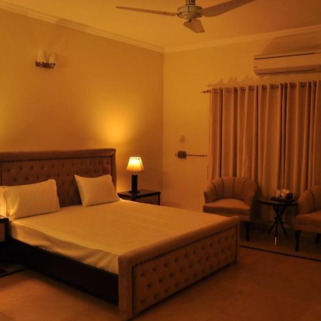 Reina Boutique Hotel - G6/3 Islamabad Zewnętrze zdjęcie
