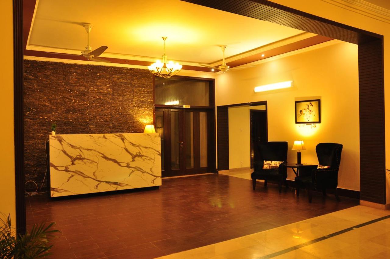 Reina Boutique Hotel - G6/3 Islamabad Zewnętrze zdjęcie