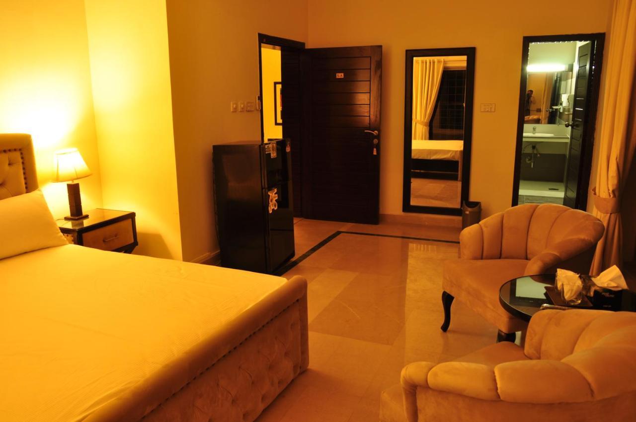 Reina Boutique Hotel - G6/3 Islamabad Zewnętrze zdjęcie